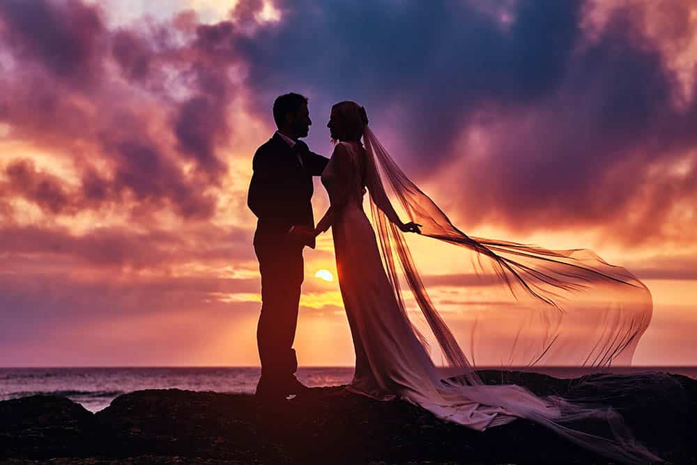 Say ‘I Do’ to the Ocean Blue: Why Beach Weddings are the Ultimate Romantic Choice