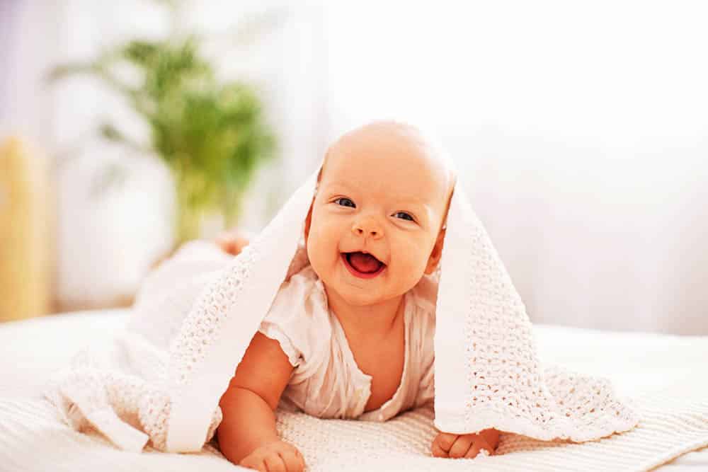 Breastmilk vs Formula: The Critical Choice Every New Parent Must Make
